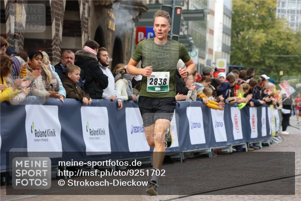 05.10.2025 - 20. swb-Marathon Bremen Strokosch-Dieckow http://msf.ph/oto/9251702 05.10.2025 12:49:45 Ziel 2838 meine-sportfotos.de