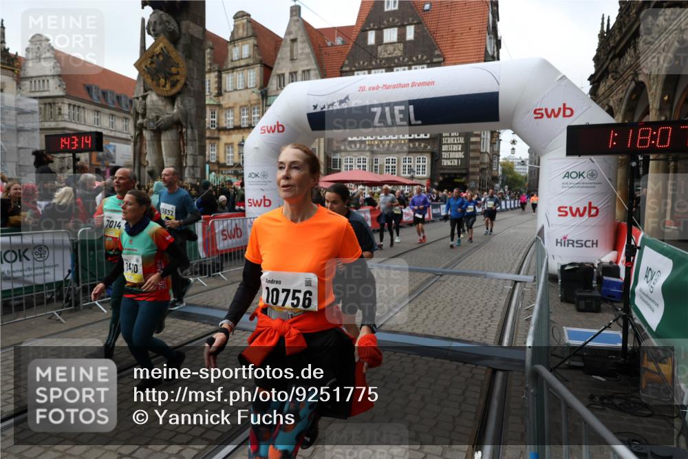 05.10.2025 - 20. swb-Marathon Bremen Yannick Fuchs http://msf.ph/oto/9251775 05.10.2025 11:14:03 Ziel 7014, 7410, 9631, 9667, 9946, 10000, 10036, 10512, 10671, 10721, 10756, 10842, 11541, 11548, 11652, 11653 meine-sportfotos.de