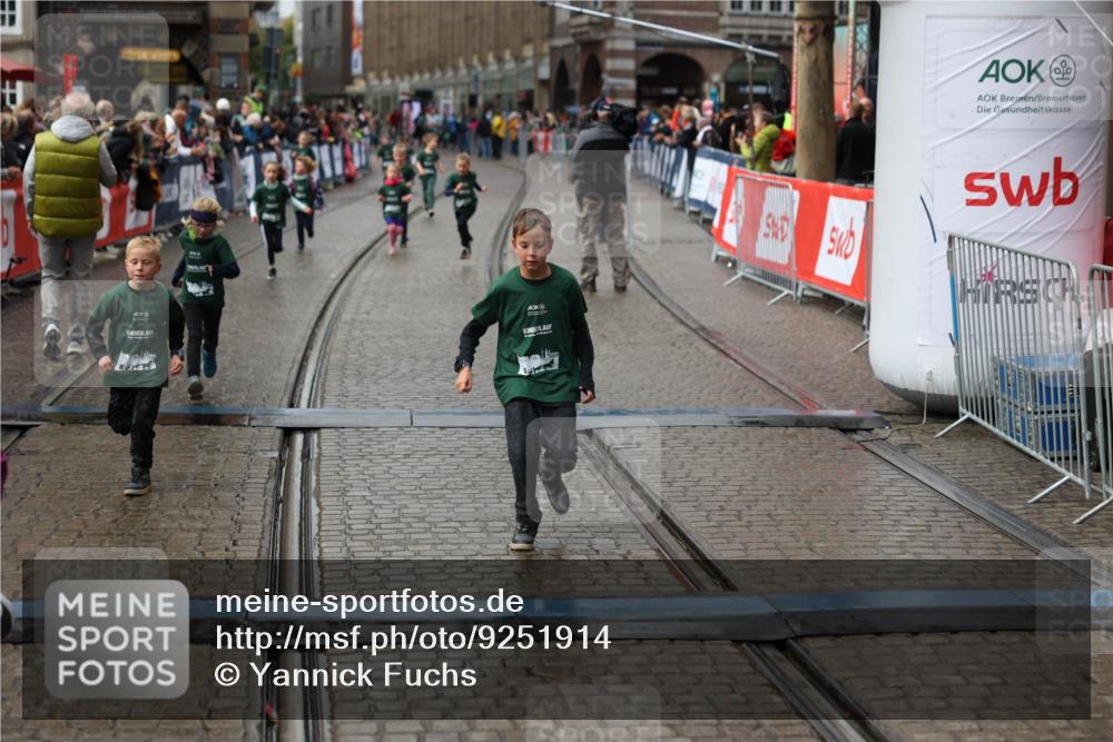 05.10.2025 - 20. swb-Marathon Bremen Yannick Fuchs http://msf.ph/oto/9251914 05.10.2025 15:21:50 Ziel  meine-sportfotos.de