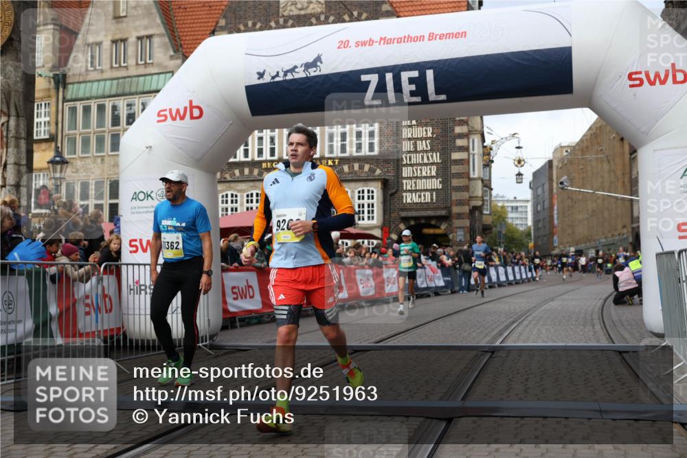 05.10.2025 - 20. swb-Marathon Bremen Yannick Fuchs http://msf.ph/oto/9251963 05.10.2025 10:45:11 Ziel 9202, 9590, 9678, 10091, 11362, 11715 meine-sportfotos.de