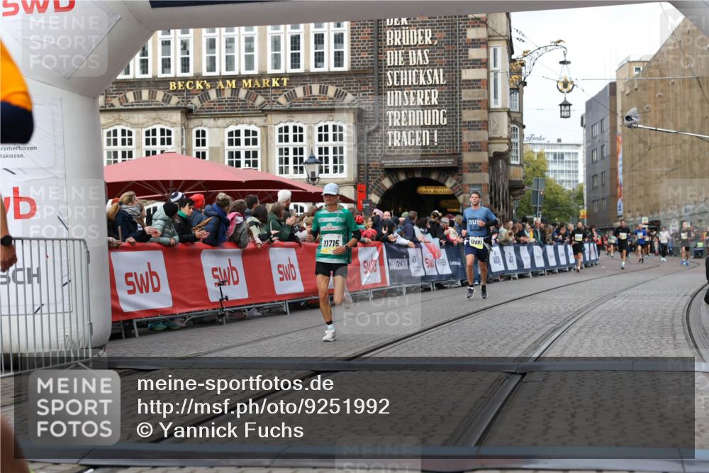05.10.2025 - 20. swb-Marathon Bremen Yannick Fuchs http://msf.ph/oto/9251992 05.10.2025 10:45:11 Ziel 9202, 9590, 9678, 10091, 11362, 11715 meine-sportfotos.de