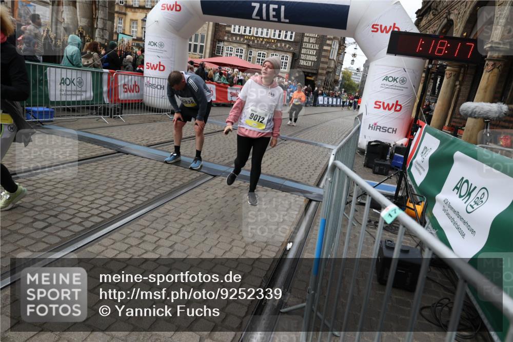 05.10.2025 - 20. swb-Marathon Bremen Yannick Fuchs http://msf.ph/oto/9252339 05.10.2025 11:14:13 Ziel 9012, 9342, 9380, 10036, 10491, 10512, 10721, 11036, 11548 meine-sportfotos.de