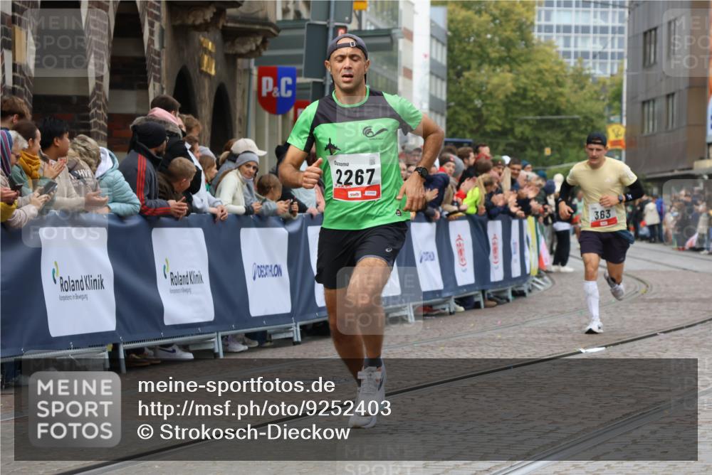 05.10.2025 - 20. swb-Marathon Bremen Strokosch-Dieckow http://msf.ph/oto/9252403 05.10.2025 12:50:34 Ziel 363, 664, 2267 meine-sportfotos.de