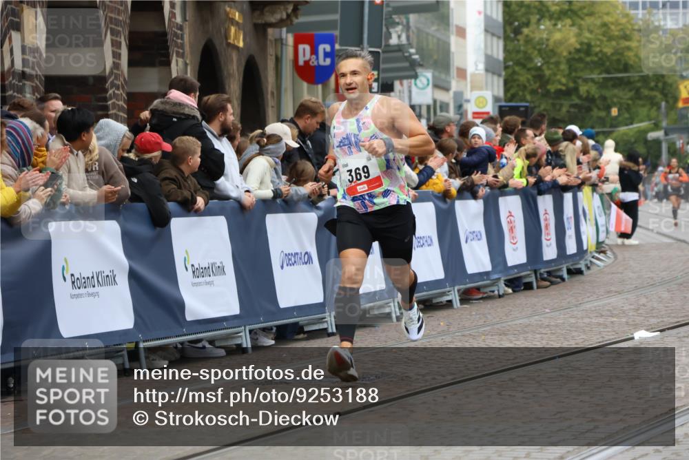 05.10.2025 - 20. swb-Marathon Bremen Strokosch-Dieckow http://msf.ph/oto/9253188 05.10.2025 12:51:19 Ziel 218, 369, 1339, 5625 meine-sportfotos.de