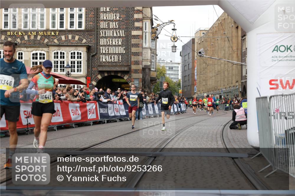 05.10.2025 - 20. swb-Marathon Bremen Yannick Fuchs http://msf.ph/oto/9253266 05.10.2025 10:45:32 Ziel 9396, 9885, 9963, 10447, 10634, 11346, 11403, 11585 meine-sportfotos.de