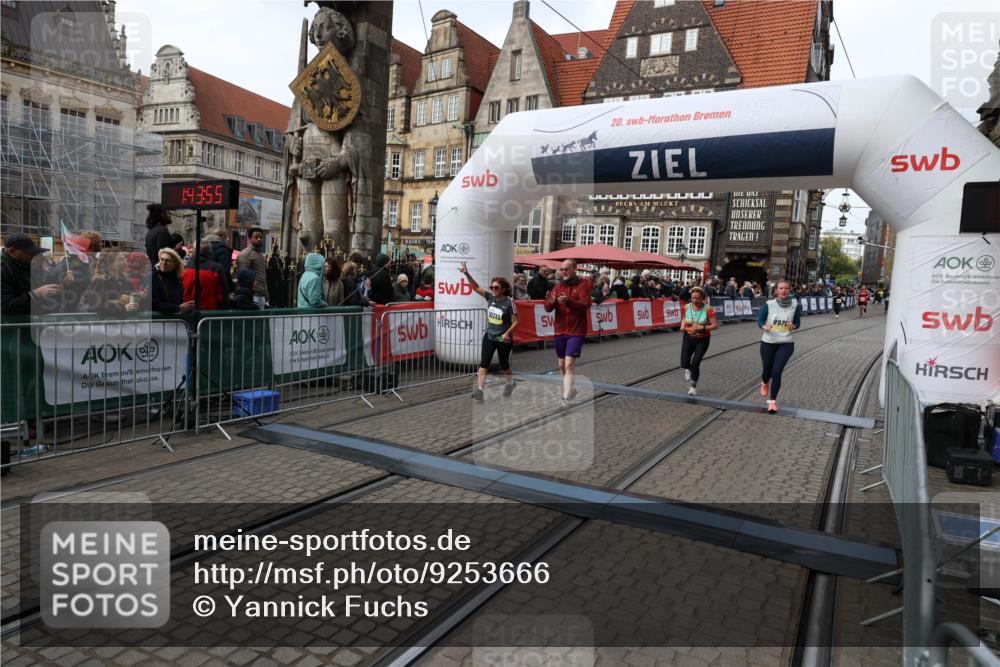 05.10.2025 - 20. swb-Marathon Bremen Yannick Fuchs http://msf.ph/oto/9253666 05.10.2025 11:14:44 Ziel 9861, 9970, 10292, 10722, 11072, 11139, 11473 meine-sportfotos.de