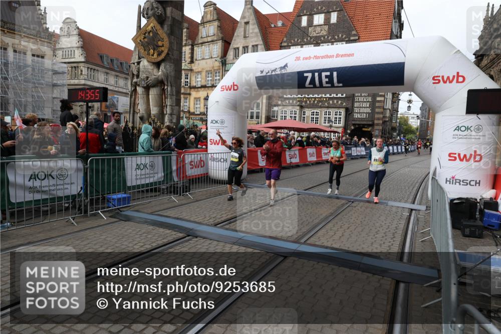 05.10.2025 - 20. swb-Marathon Bremen Yannick Fuchs http://msf.ph/oto/9253685 05.10.2025 11:14:44 Ziel 9861, 9970, 10292, 10722, 11072, 11139, 11473 meine-sportfotos.de