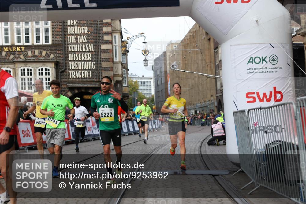 05.10.2025 - 20. swb-Marathon Bremen Yannick Fuchs http://msf.ph/oto/9253962 05.10.2025 10:45:46 Ziel 8000, 9200, 9222, 9250, 9709, 10053, 10639, 10682, 10792, 11678, 11745 meine-sportfotos.de
