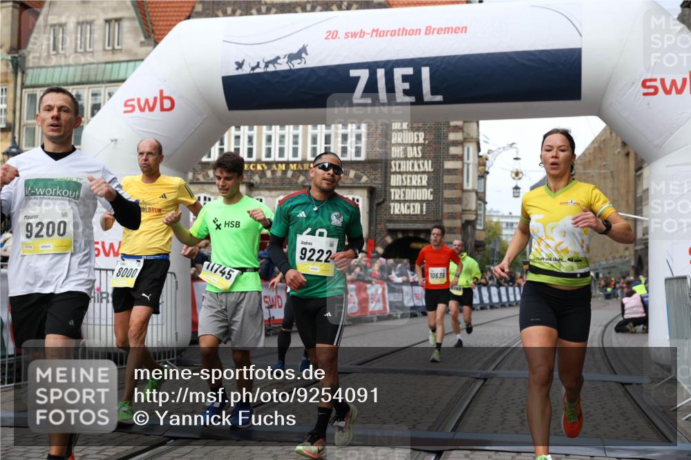 05.10.2025 - 20. swb-Marathon Bremen Yannick Fuchs http://msf.ph/oto/9254091 05.10.2025 10:45:48 Ziel 28, 8000, 9200, 9222, 9250, 9709, 10053, 10639, 10682, 10792, 11678, 11745 meine-sportfotos.de