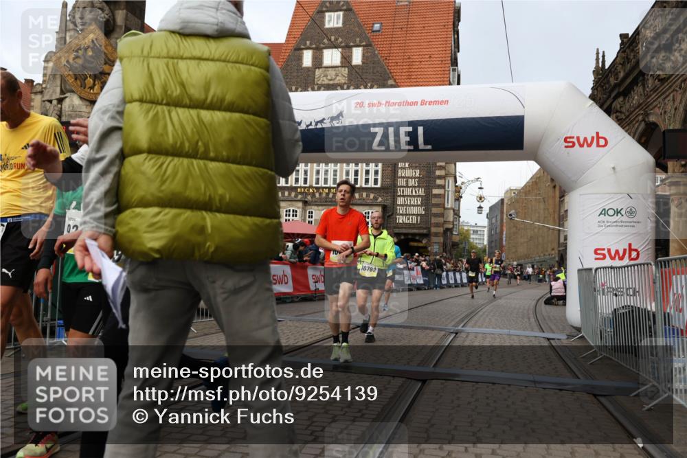 05.10.2025 - 20. swb-Marathon Bremen Yannick Fuchs http://msf.ph/oto/9254139 05.10.2025 10:45:50 Ziel 28, 8000, 9200, 9222, 9709, 10053, 10350, 10639, 10792, 10823, 11678, 11745 meine-sportfotos.de