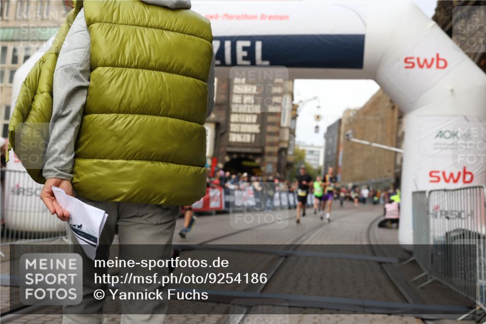 05.10.2025 - 20. swb-Marathon Bremen Yannick Fuchs http://msf.ph/oto/9254186 05.10.2025 10:45:51 Ziel 28, 8000, 9200, 9222, 9709, 9960, 10350, 10639, 10792, 10823, 11678, 11745 meine-sportfotos.de