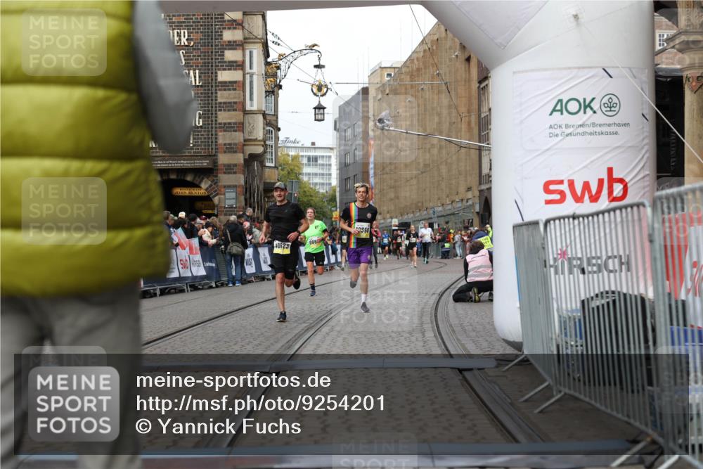05.10.2025 - 20. swb-Marathon Bremen Yannick Fuchs http://msf.ph/oto/9254201 05.10.2025 10:45:52 Ziel 28, 8000, 9200, 9222, 9709, 9960, 10350, 10639, 10792, 10823, 11678, 11745 meine-sportfotos.de