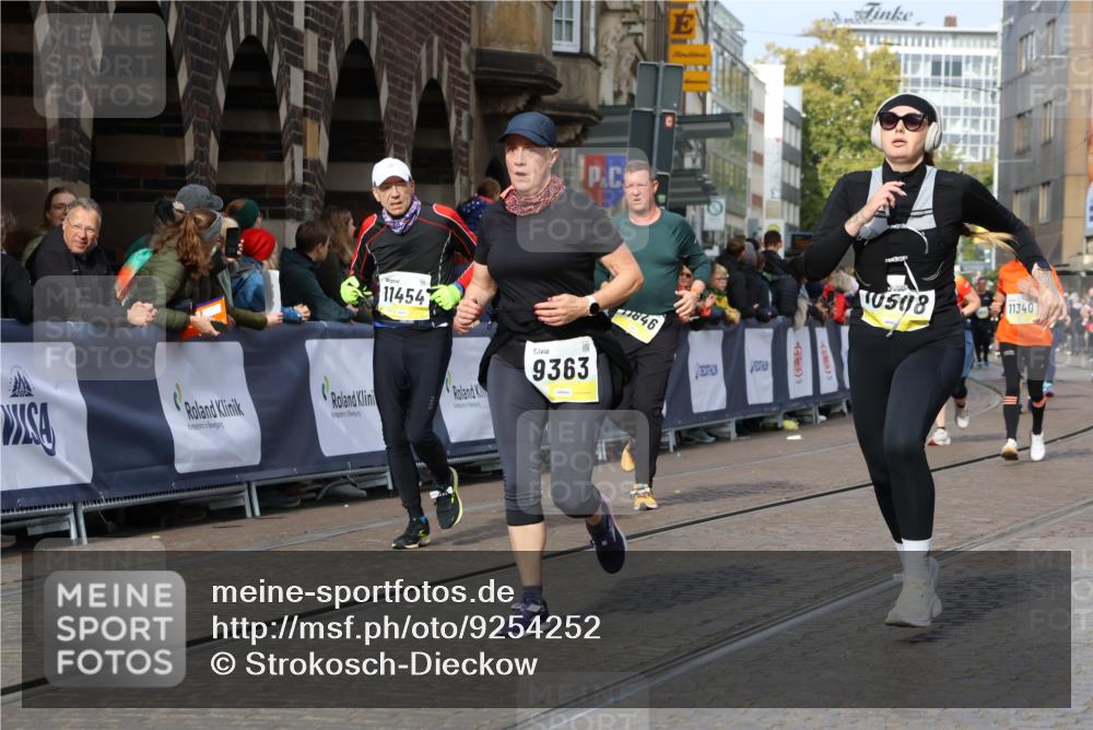 05.10.2025 - 20. swb-Marathon Bremen Strokosch-Dieckow http://msf.ph/oto/9254252 05.10.2025 11:02:10 Ziel 9363, 9426, 10130, 10301, 10508, 11014, 11340, 11454, 11646 meine-sportfotos.de