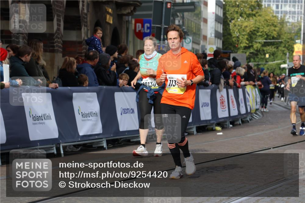 05.10.2025 - 20. swb-Marathon Bremen Strokosch-Dieckow http://msf.ph/oto/9254420 05.10.2025 11:02:14 Ziel 9363, 9748, 10130, 10821, 10829, 11340, 11386, 11454, 11646 meine-sportfotos.de