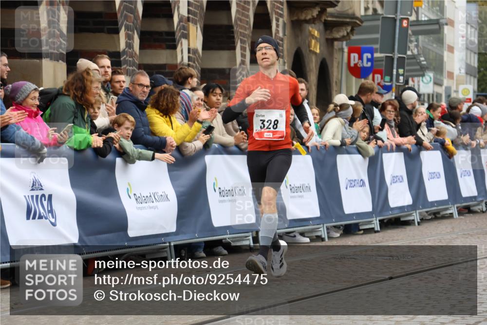 05.10.2025 - 20. swb-Marathon Bremen Strokosch-Dieckow http://msf.ph/oto/9254475 05.10.2025 12:53:09 Ziel 328, 6541 meine-sportfotos.de