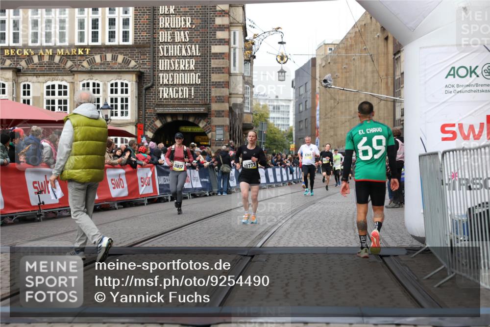 05.10.2025 - 20. swb-Marathon Bremen Yannick Fuchs http://msf.ph/oto/9254490 05.10.2025 10:46:00 Ziel 9285, 9960, 10350, 10773, 10823, 11617 meine-sportfotos.de