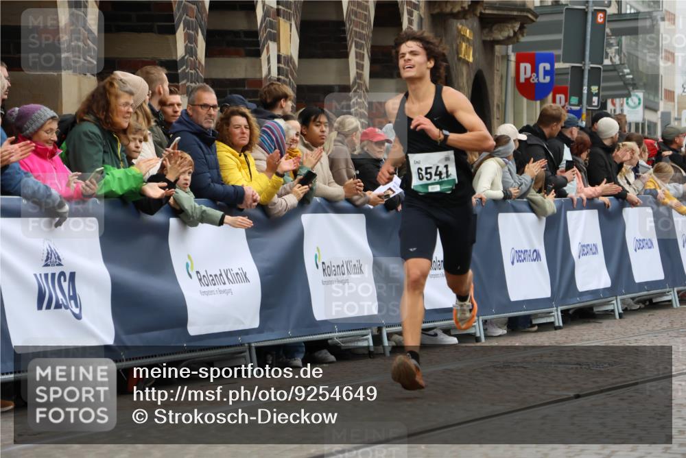 05.10.2025 - 20. swb-Marathon Bremen Strokosch-Dieckow http://msf.ph/oto/9254649 05.10.2025 12:53:14 Ziel 1444, 6541 meine-sportfotos.de