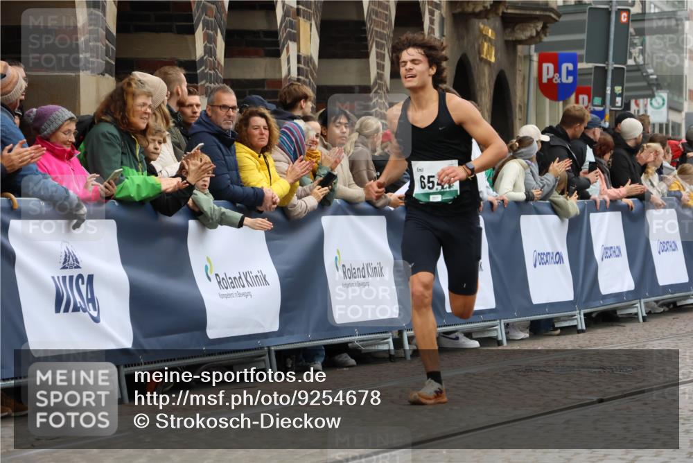 05.10.2025 - 20. swb-Marathon Bremen Strokosch-Dieckow http://msf.ph/oto/9254678 05.10.2025 12:53:14 Ziel 1444, 6541 meine-sportfotos.de