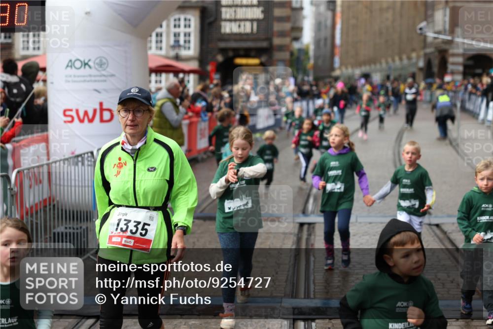 05.10.2025 - 20. swb-Marathon Bremen Yannick Fuchs http://msf.ph/oto/9254727 05.10.2025 15:22:26 Ziel 1335 meine-sportfotos.de