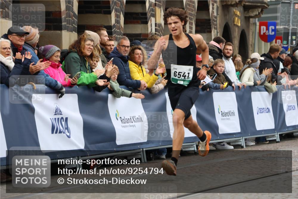 05.10.2025 - 20. swb-Marathon Bremen Strokosch-Dieckow http://msf.ph/oto/9254794 05.10.2025 12:53:14 Ziel 1444, 6541 meine-sportfotos.de