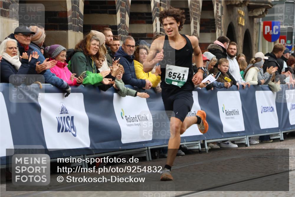 05.10.2025 - 20. swb-Marathon Bremen Strokosch-Dieckow http://msf.ph/oto/9254832 05.10.2025 12:53:14 Ziel 1444, 6541 meine-sportfotos.de