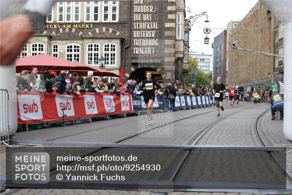 05.10.2025 - 20. swb-Marathon Bremen Yannick Fuchs http://msf.ph/oto/9254930 05.10.2025 10:46:13 Ziel 9500, 10090, 10688, 10858, 11074, 11446, 11513 meine-sportfotos.de
