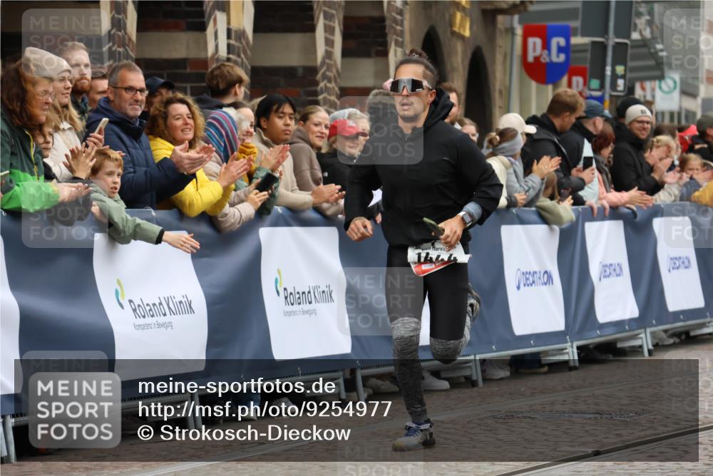 05.10.2025 - 20. swb-Marathon Bremen Strokosch-Dieckow http://msf.ph/oto/9254977 05.10.2025 12:53:20 Ziel 925, 1444, 3975, 5074 meine-sportfotos.de