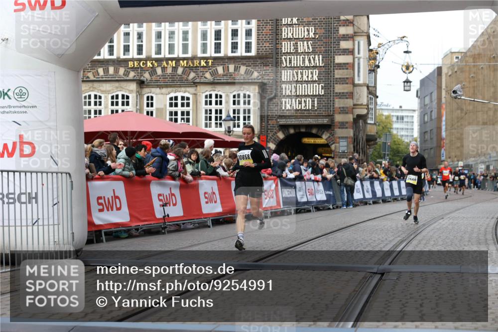05.10.2025 - 20. swb-Marathon Bremen Yannick Fuchs http://msf.ph/oto/9254991 05.10.2025 10:46:14 Ziel 9500, 10688, 10858, 11074, 11446, 11513 meine-sportfotos.de