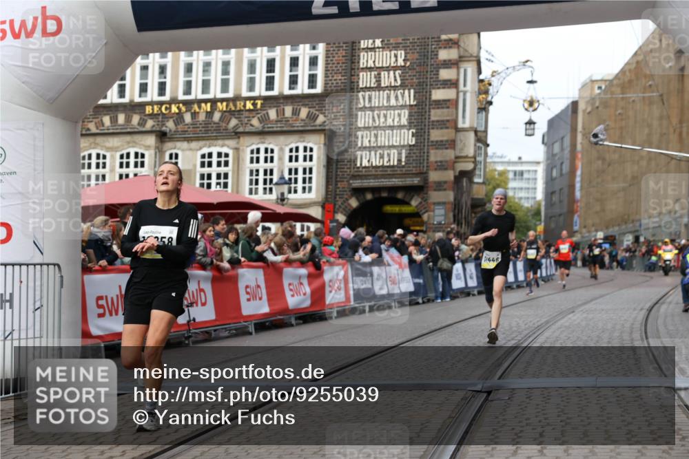05.10.2025 - 20. swb-Marathon Bremen Yannick Fuchs http://msf.ph/oto/9255039 05.10.2025 10:46:15 Ziel 9500, 10688, 10858, 11074, 11446, 11513 meine-sportfotos.de