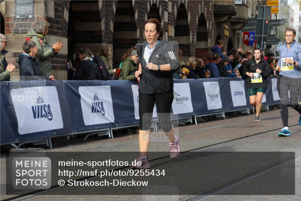 05.10.2025 - 20. swb-Marathon Bremen Strokosch-Dieckow http://msf.ph/oto/9255434 05.10.2025 11:02:41 Ziel 9331, 9360, 9516, 9841, 10129, 10510, 10530, 10803, 10804, 10825, 10826, 11024, 11193 meine-sportfotos.de