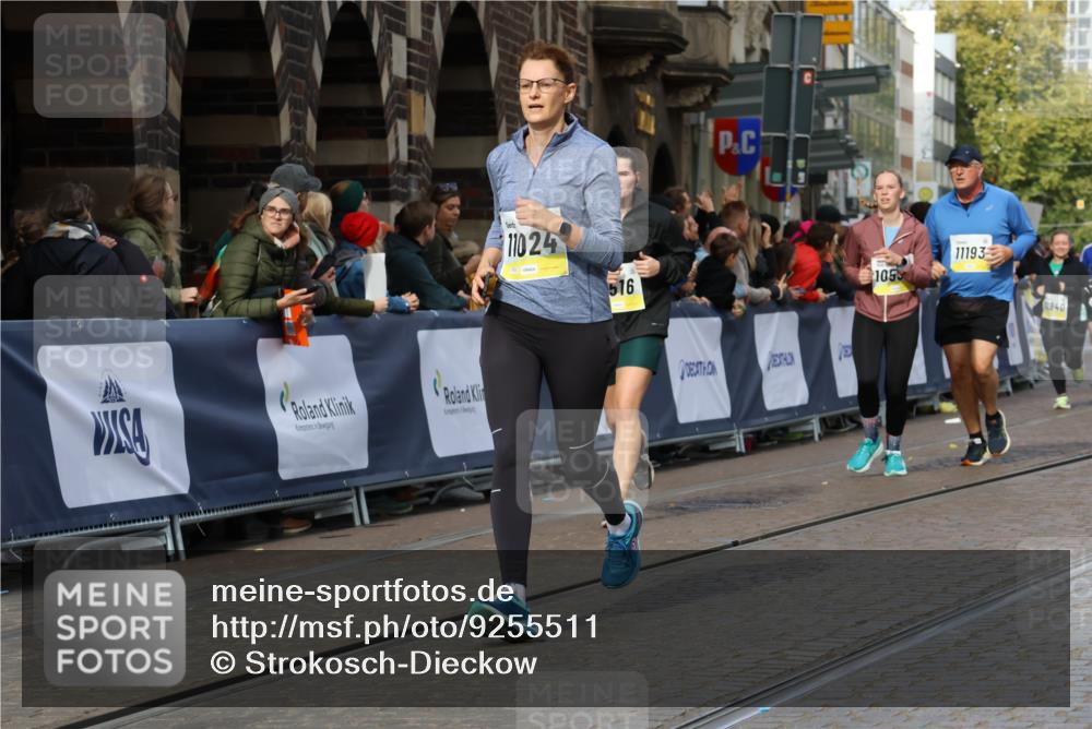 05.10.2025 - 20. swb-Marathon Bremen Strokosch-Dieckow http://msf.ph/oto/9255511 05.10.2025 11:02:43 Ziel 9331, 9360, 9516, 9841, 10129, 10510, 10530, 10734, 10803, 10804, 10826, 10940, 11024, 11193, 11576 meine-sportfotos.de
