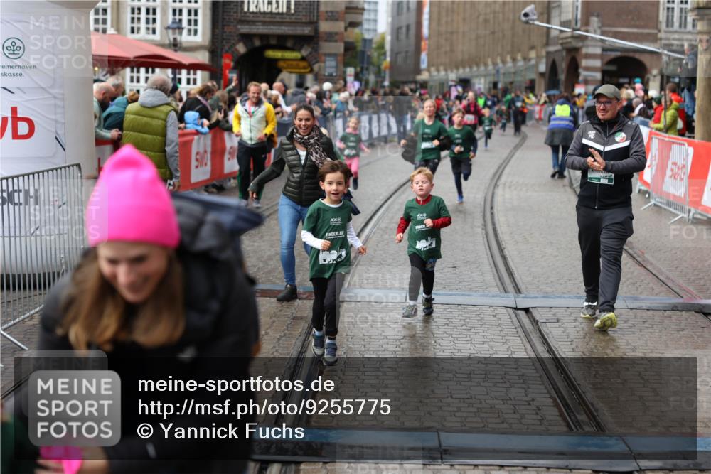 05.10.2025 - 20. swb-Marathon Bremen Yannick Fuchs http://msf.ph/oto/9255775 05.10.2025 15:22:39 Ziel  meine-sportfotos.de