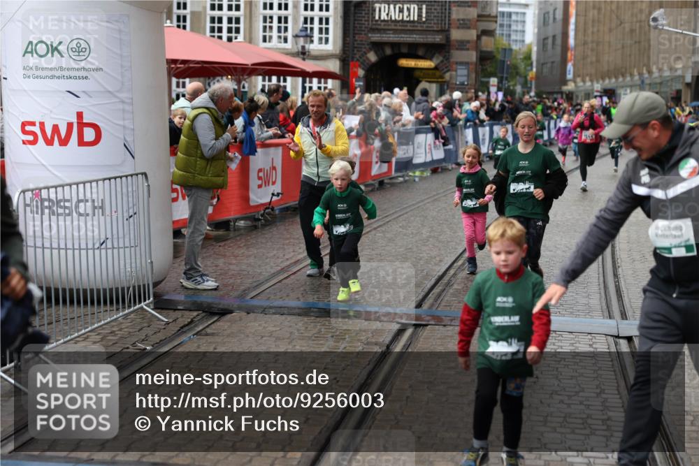 05.10.2025 - 20. swb-Marathon Bremen Yannick Fuchs http://msf.ph/oto/9256003 05.10.2025 15:22:41 Ziel 1544 meine-sportfotos.de