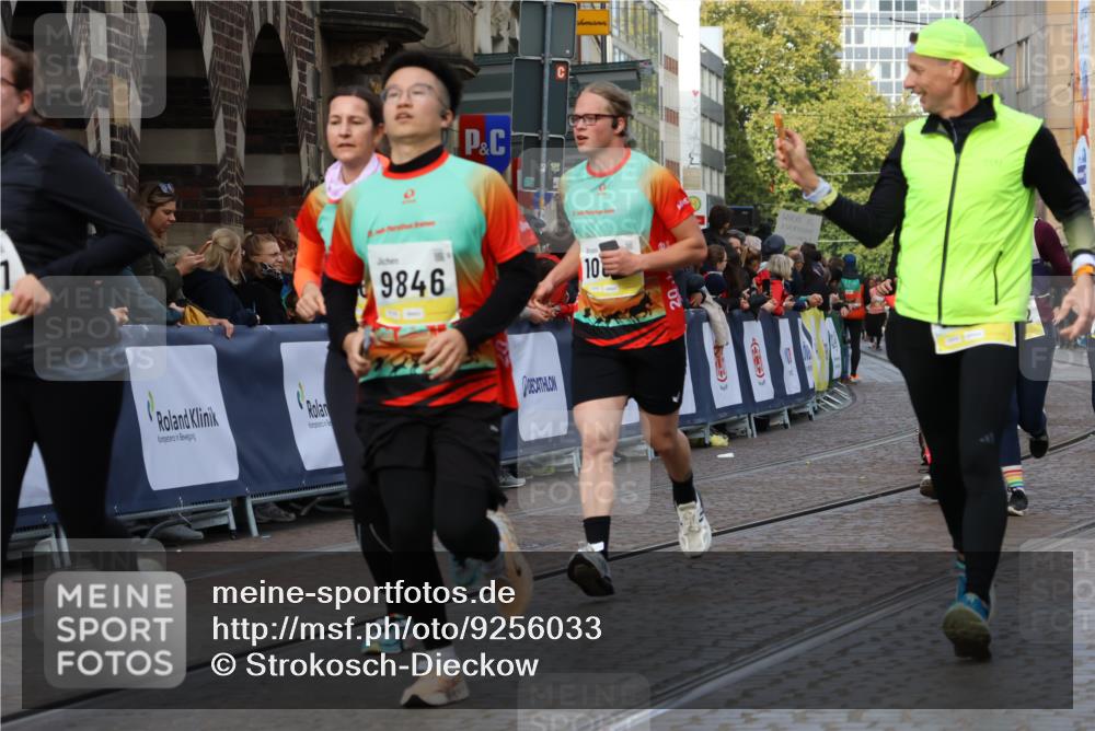 05.10.2025 - 20. swb-Marathon Bremen Strokosch-Dieckow http://msf.ph/oto/9256033 05.10.2025 11:02:53 Ziel 9644, 9846, 10167, 10207, 10656, 10734, 10876, 10940, 11087, 11312, 11504, 11576, 11667, 11668, 11735 meine-sportfotos.de