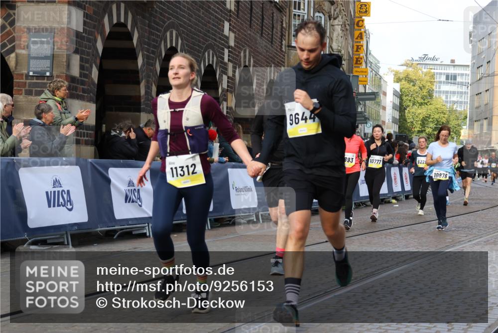 05.10.2025 - 20. swb-Marathon Bremen Strokosch-Dieckow http://msf.ph/oto/9256153 05.10.2025 11:02:57 Ziel 9229, 9644, 9661, 9662, 9846, 9893, 10167, 10656, 10777, 10876, 11312, 11376, 11504, 11667, 11668, 11735 meine-sportfotos.de