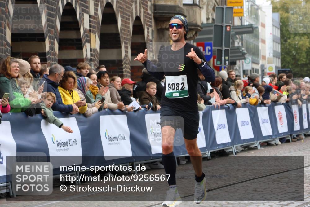 05.10.2025 - 20. swb-Marathon Bremen Strokosch-Dieckow http://msf.ph/oto/9256567 05.10.2025 12:54:15 Ziel 1889, 9082 meine-sportfotos.de