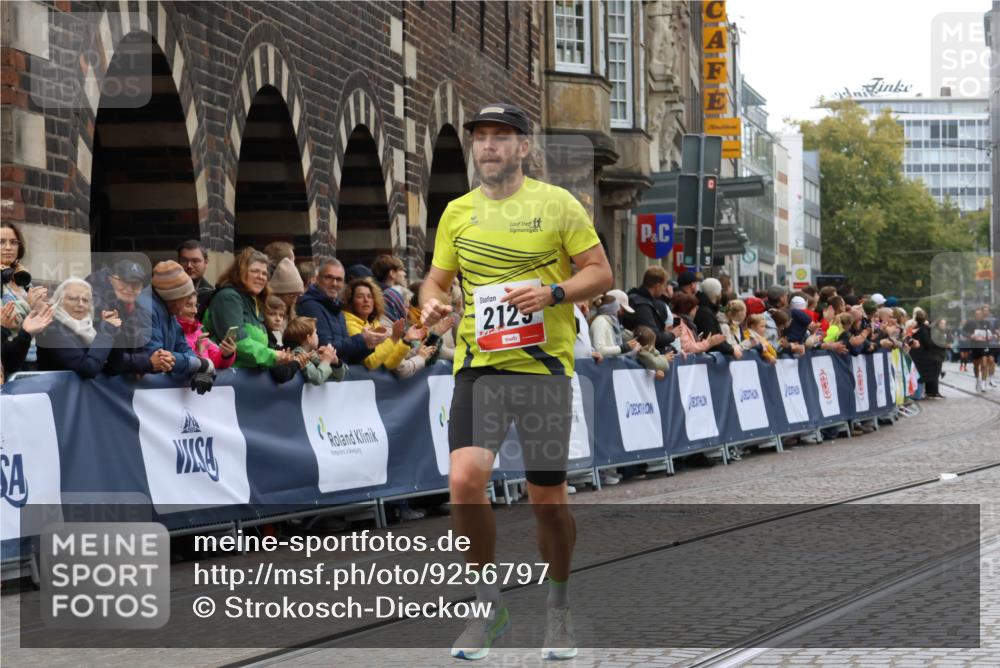 05.10.2025 - 20. swb-Marathon Bremen Strokosch-Dieckow http://msf.ph/oto/9256797 05.10.2025 12:54:29 Ziel 2129, 5240 meine-sportfotos.de