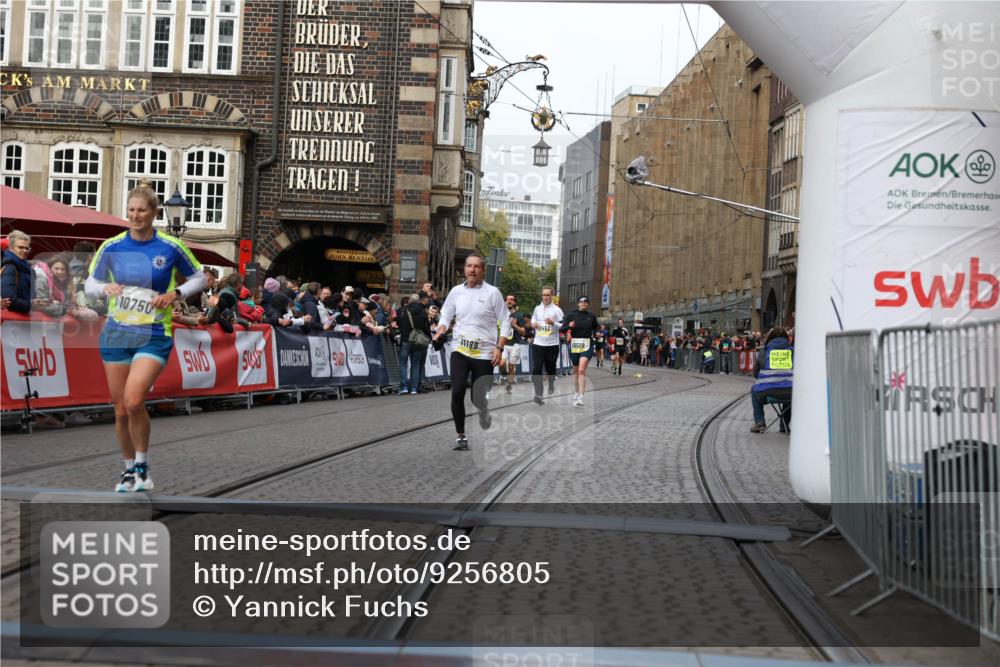 05.10.2025 - 20. swb-Marathon Bremen Yannick Fuchs http://msf.ph/oto/9256805 05.10.2025 10:47:00 Ziel 10277, 10661, 10750, 11189 meine-sportfotos.de