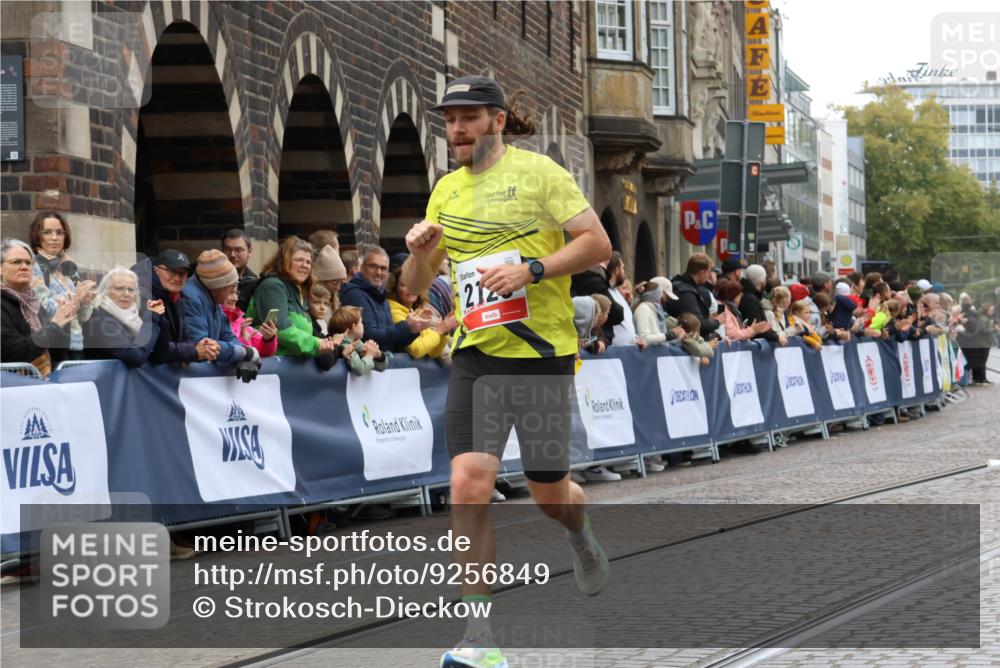 05.10.2025 - 20. swb-Marathon Bremen Strokosch-Dieckow http://msf.ph/oto/9256849 05.10.2025 12:54:29 Ziel 2129, 5240 meine-sportfotos.de