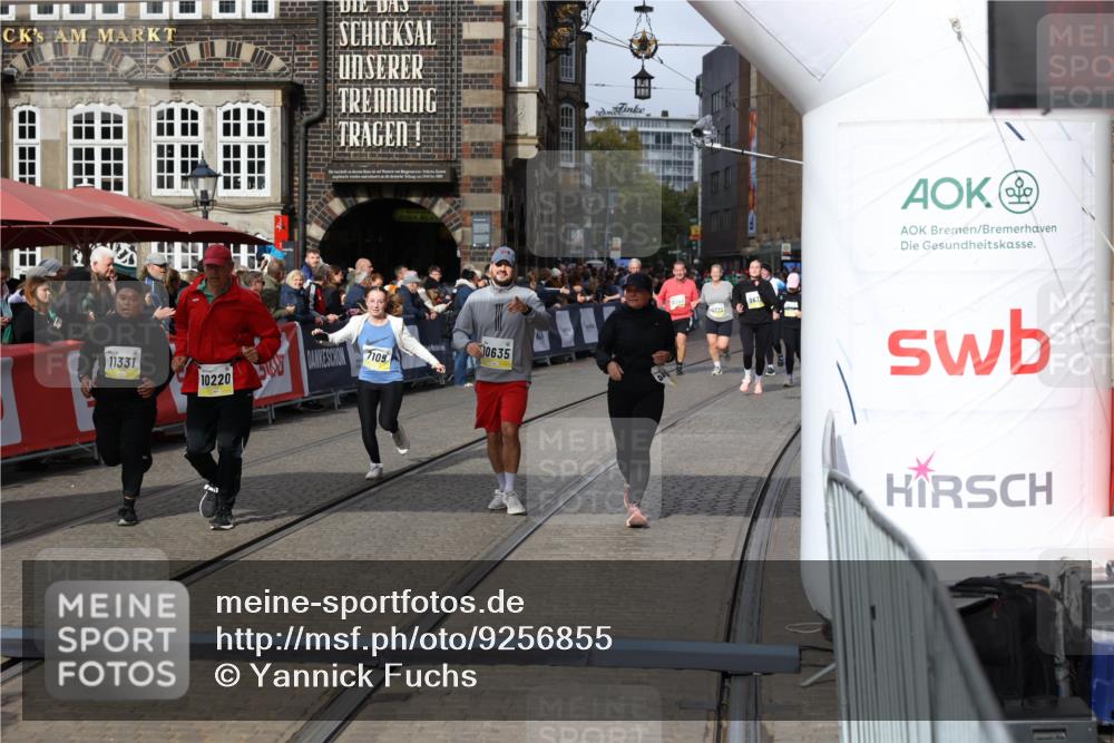 05.10.2025 - 20. swb-Marathon Bremen Yannick Fuchs http://msf.ph/oto/9256855 05.10.2025 11:16:13 Ziel 7109, 8476, 9640, 10220, 10635, 10831, 10846, 11331, 11375 meine-sportfotos.de