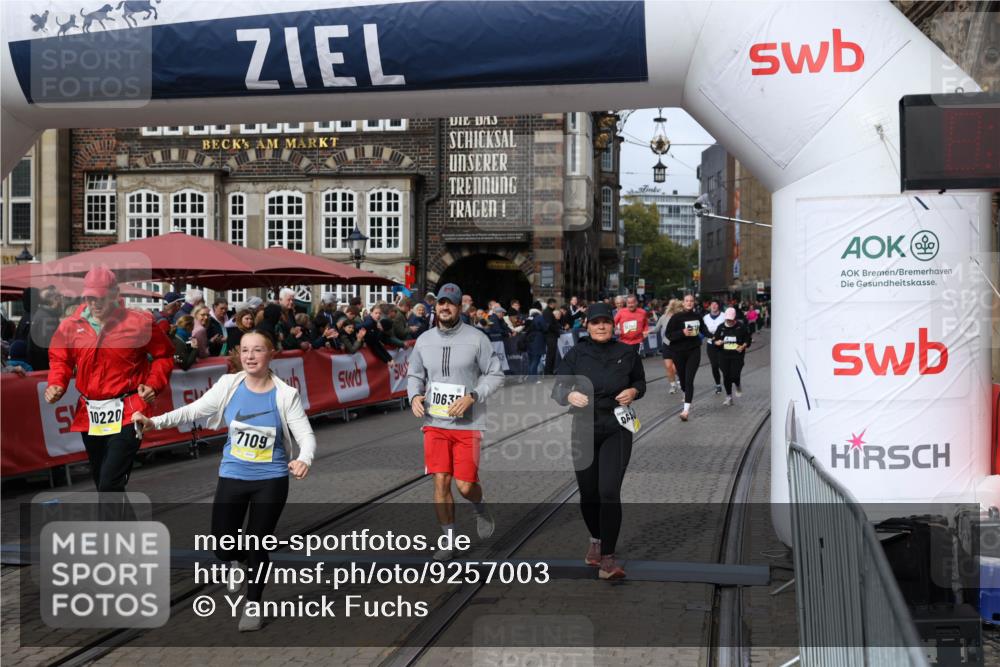 05.10.2025 - 20. swb-Marathon Bremen Yannick Fuchs http://msf.ph/oto/9257003 05.10.2025 11:16:15 Ziel 7109, 9640, 9679, 10220, 10635, 10831, 10846, 11331 meine-sportfotos.de
