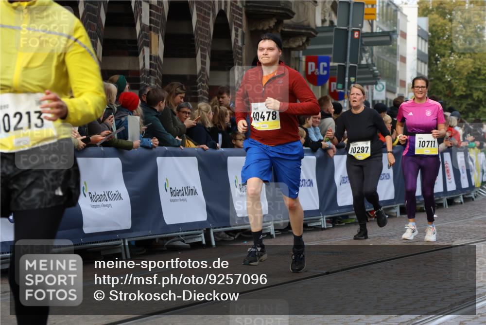 05.10.2025 - 20. swb-Marathon Bremen Strokosch-Dieckow http://msf.ph/oto/9257096 05.10.2025 11:03:39 Ziel 9315, 9940, 10213, 10297, 10478, 10603, 10604, 10711, 10713, 11589 meine-sportfotos.de