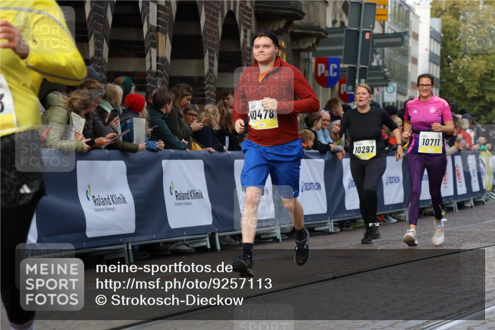 05.10.2025 - 20. swb-Marathon Bremen Strokosch-Dieckow http://msf.ph/oto/9257113 05.10.2025 11:03:39 Ziel 9315, 9940, 10213, 10297, 10478, 10603, 10604, 10711, 10713, 11589 meine-sportfotos.de