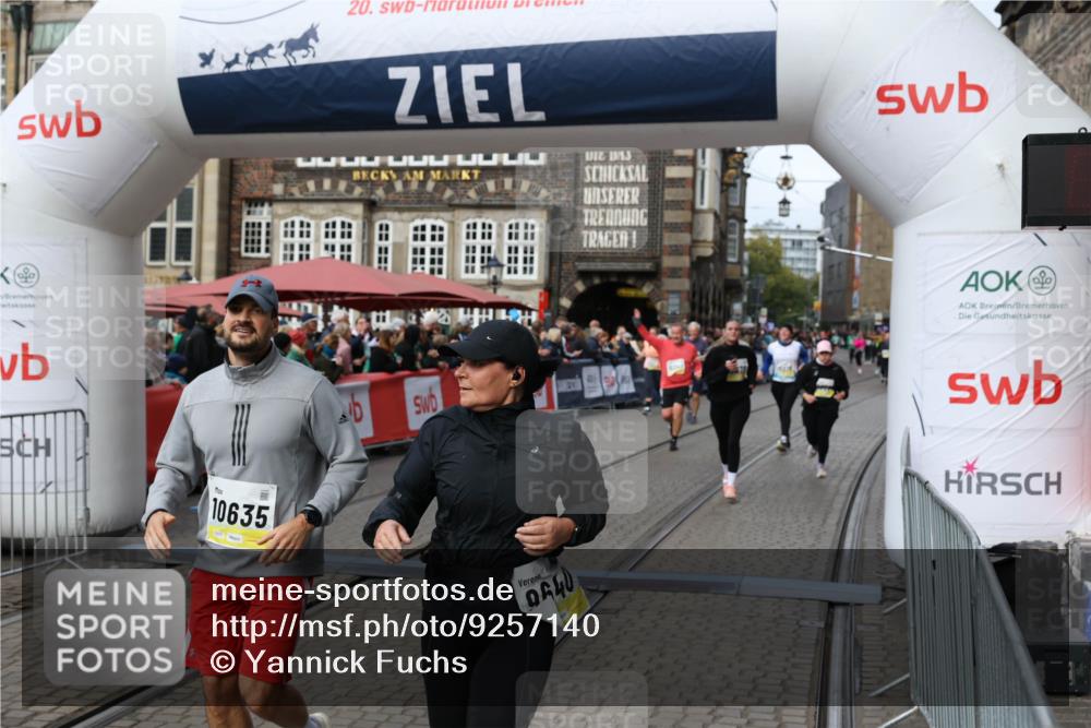 05.10.2025 - 20. swb-Marathon Bremen Yannick Fuchs http://msf.ph/oto/9257140 05.10.2025 11:16:17 Ziel 7109, 9640, 9679, 10220, 10340, 10564, 10635, 11331, 11378 meine-sportfotos.de