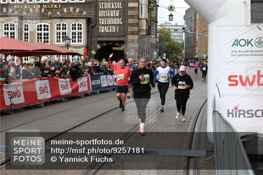 05.10.2025 - 20. swb-Marathon Bremen Yannick Fuchs http://msf.ph/oto/9257181 05.10.2025 11:16:18 Ziel 7109, 9640, 9679, 10220, 10339, 10340, 10564, 10635, 11331, 11378 meine-sportfotos.de
