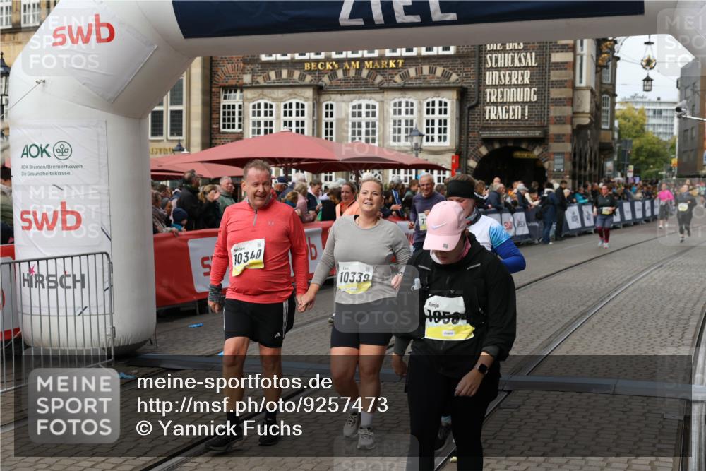05.10.2025 - 20. swb-Marathon Bremen Yannick Fuchs http://msf.ph/oto/9257473 05.10.2025 11:16:22 Ziel 7110, 9640, 9679, 10339, 10340, 10564, 10635, 11247, 11378 meine-sportfotos.de