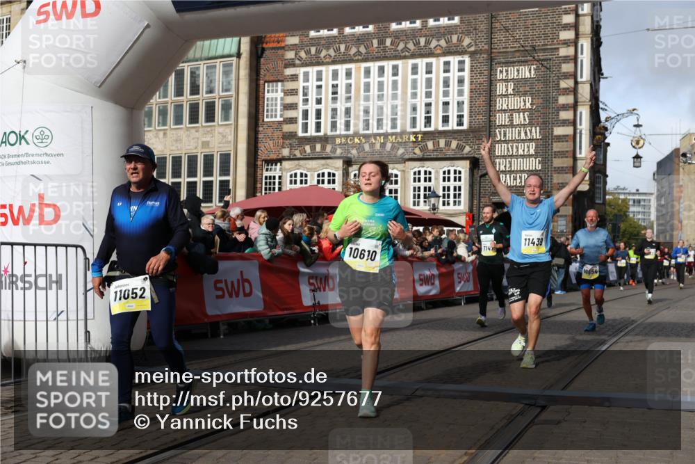 05.10.2025 - 20. swb-Marathon Bremen Yannick Fuchs http://msf.ph/oto/9257677 05.10.2025 10:56:00 Ziel 7147, 9521, 9871, 10253, 10385, 10610, 10653, 10654, 11052, 11249, 11439 meine-sportfotos.de