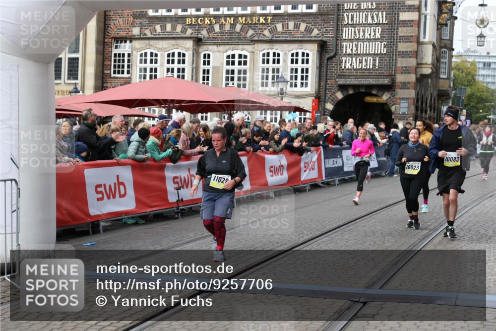 05.10.2025 - 20. swb-Marathon Bremen Yannick Fuchs http://msf.ph/oto/9257706 05.10.2025 11:16:28 Ziel 7110, 10023, 10083, 10339, 10379, 10450, 11029, 11247 meine-sportfotos.de