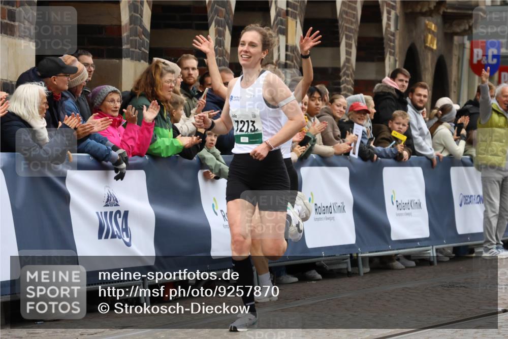 05.10.2025 - 20. swb-Marathon Bremen Strokosch-Dieckow http://msf.ph/oto/9257870 05.10.2025 12:55:17 Ziel 235, 474, 2132, 6444, 7213, 7883 meine-sportfotos.de