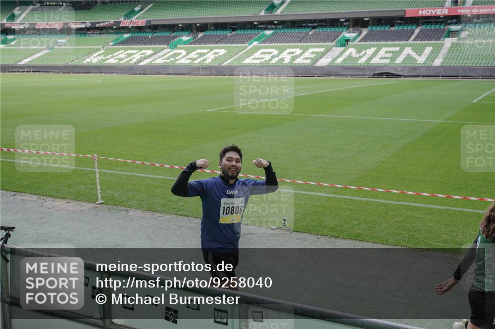 05.10.2025 - 20. swb-Marathon Bremen Michael Burmester http://msf.ph/oto/9258040 05.10.2025 10:45:31 Laufen im Stadion 7109, 7110, 8476, 9203, 9242, 9342, 9441, 9643, 9756, 9767, 9768, 9838, 9948, 10000, 10114, 10115, 10186, 10190, 10201, 10282, 10292, 10339, 10340, 10379, 10472, 10496, 10602, 10622, 10647, 10671, 10728, 10752, 10808, 10842, 10846, 10957, 10976, 11020, 11029, 11036, 11068, 11085, 11117, 11118, 11139, 11264, 11332, 11367, 11375, 11378, 11407, 11541, 9012, 9264, 9567, 9631, 9899, 9970, 10273, 11060, 11293, 11544, 11557 meine-sportfotos.de